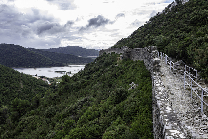 Omiš, la ciudad de los piratas y Ston, la muralla china de Croacia
