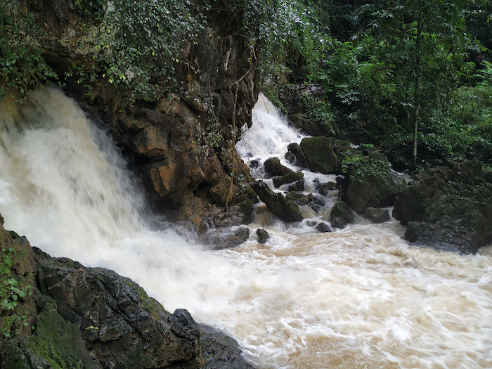 cascada en Namtok Raman Forest Park